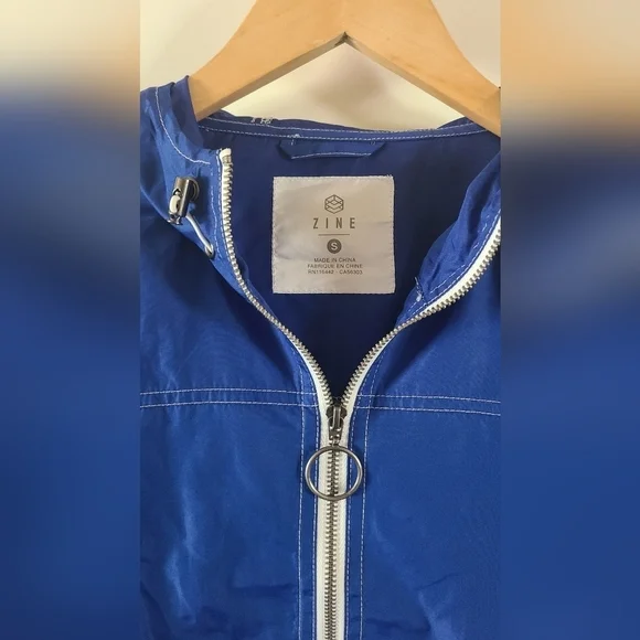Zine Clothing Cobalt Blue Women's Cropped Windbreaker Size Small - Picture 2 of 3